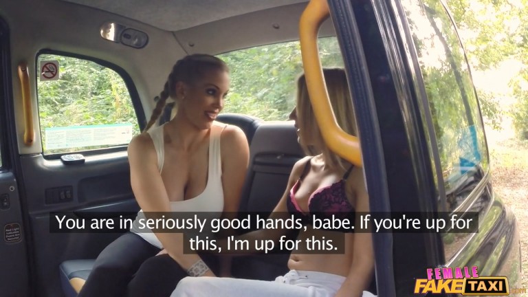 Fitness Babe Eats Pussy in Taxi